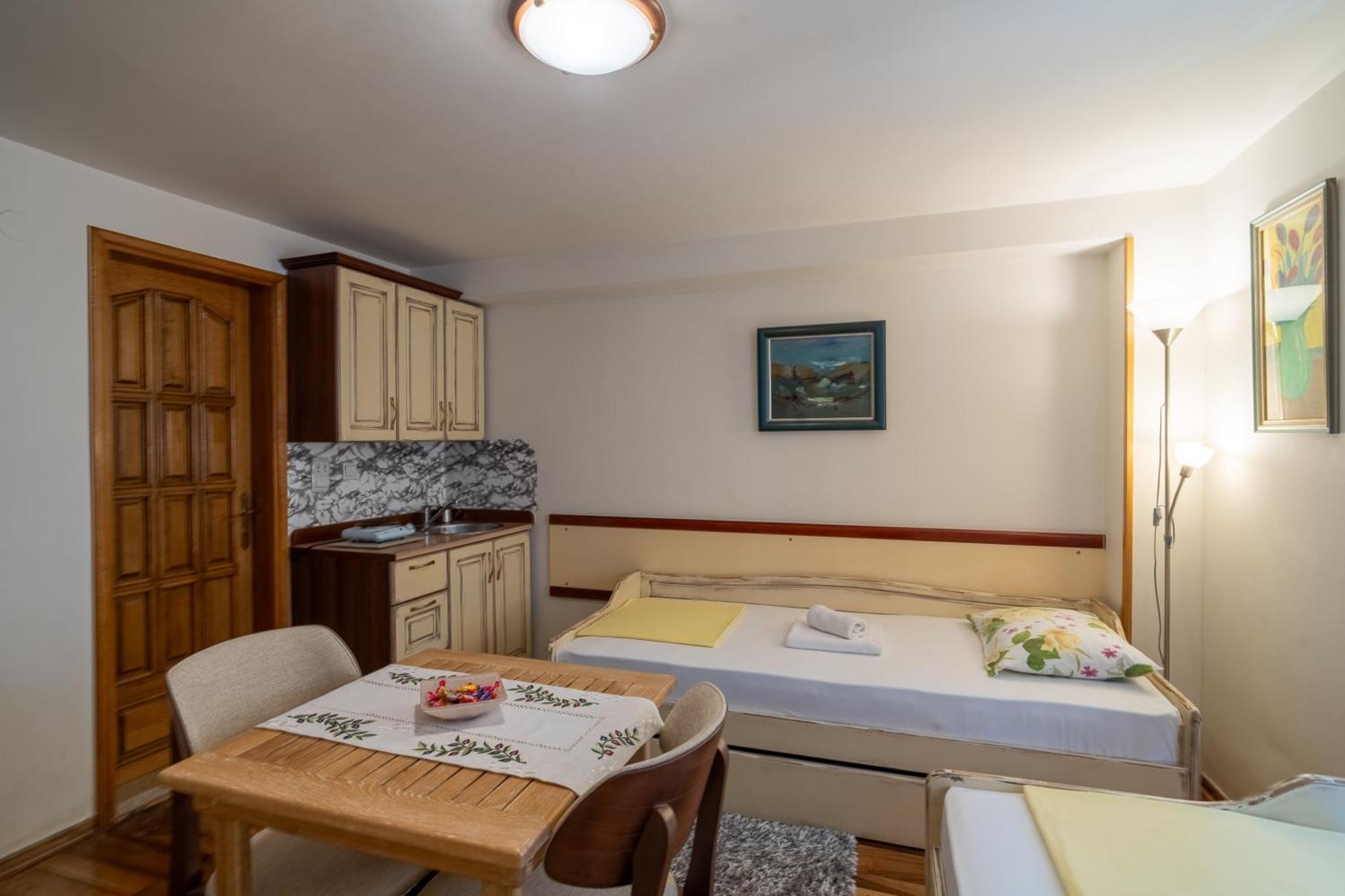 Studios Belvi Κότορ Εξωτερικό φωτογραφία