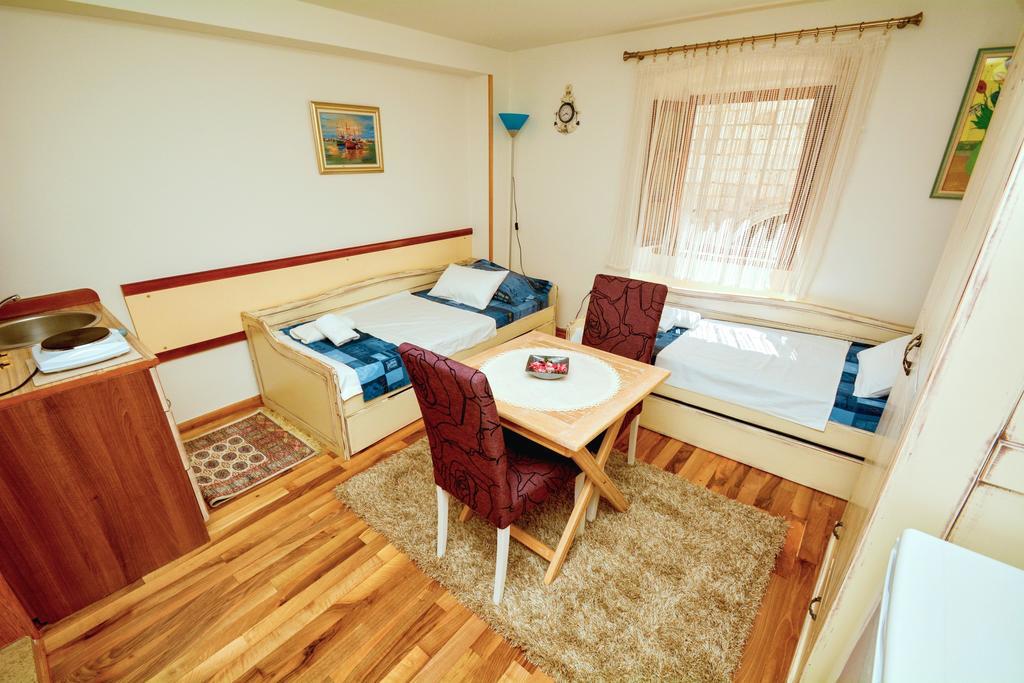 Studios Belvi Κότορ Εξωτερικό φωτογραφία
